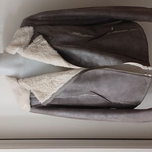 Express faux fur shearling jacket with side pockets/ size Med/ NWOT